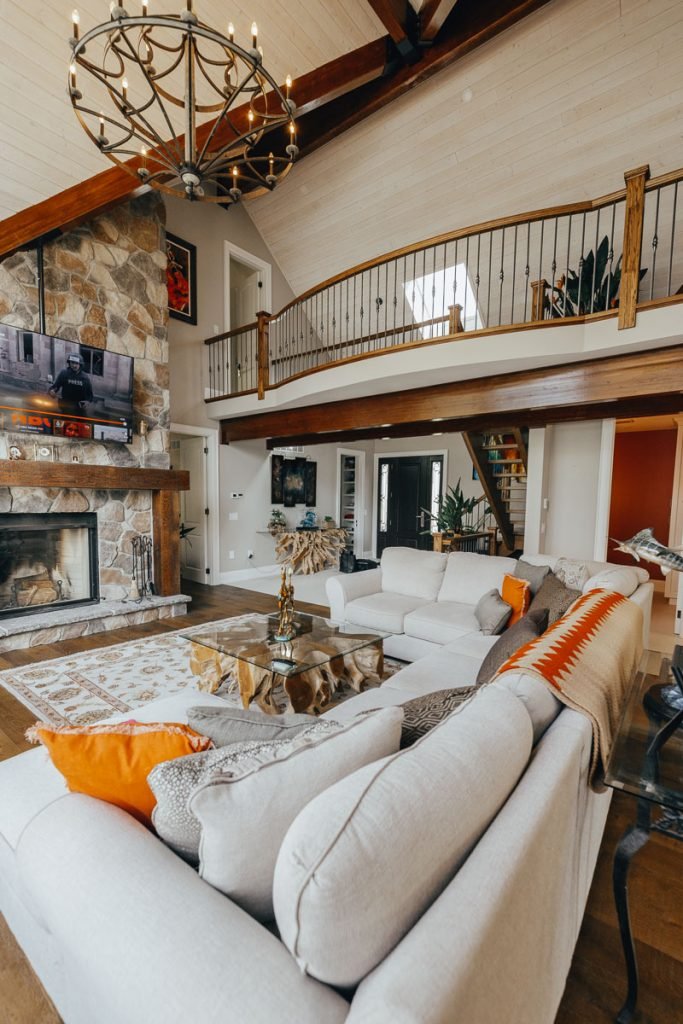 cottage living room 